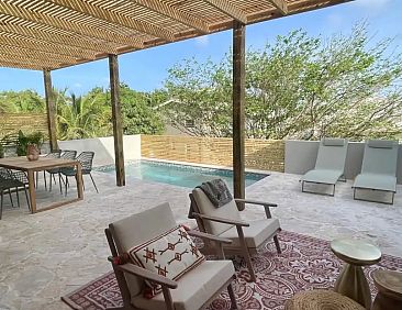 Villa Jan Thiel with private pool