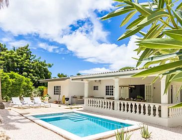 Villa Tropikas