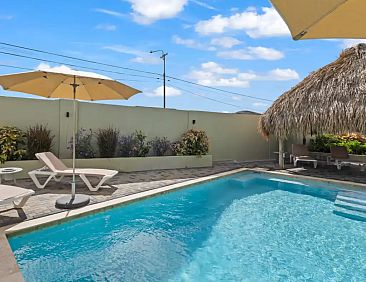 Apartment Serena at Mambo Beach