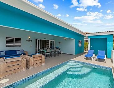 Villa Flamingo met privé zwembad