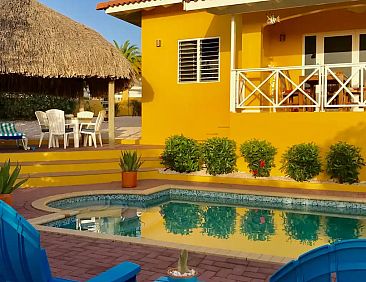 Villa Meerfarbe mit Meerblick + Pool