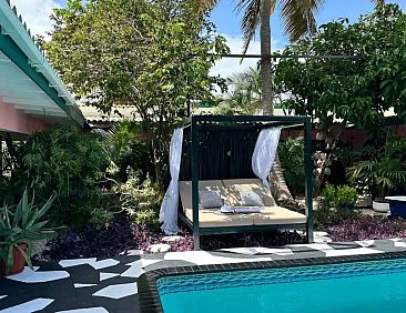 Studio in boutique/art mini-resort