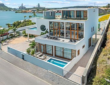 Vrijstaande woning in Jan Sofat