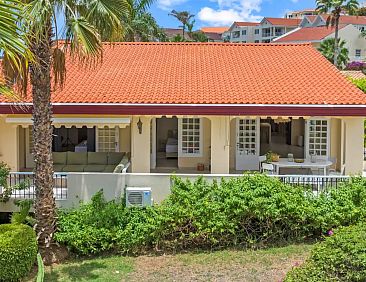 Royal Beach House, Royal Palm resort