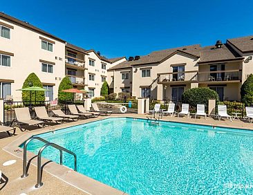 Club Hotel Nashville Inn &amp; Suites