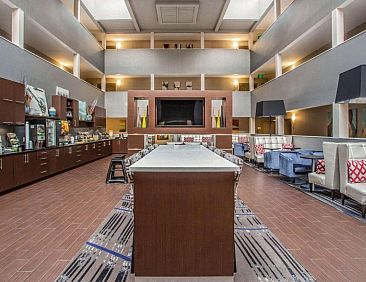 Quality Suites Nashville Airport