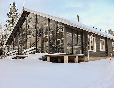 Vakantiehuis Aurinko-saaga 2 paritalo lasiterassihuon
