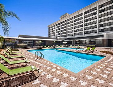 DoubleTree by Hilton New Orleans Airport