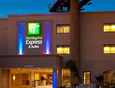 Holiday Inn Express Hotel &amp; Suites Woodland Hills, an IHG Ho
