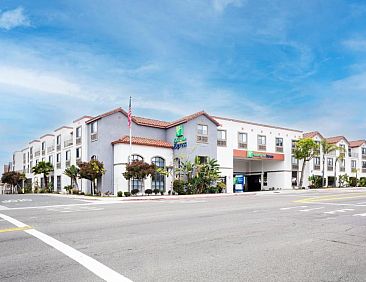Holiday Inn Express Hotel &amp; Suites Hermosa Beach, an IHG Hot