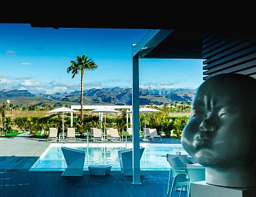 Seven Hotel &amp; Wellness - Gay Men Only