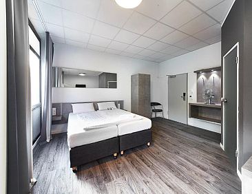 Road House Hotel