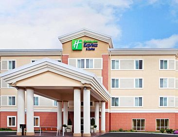Holiday Inn Express Hotel &amp; Suites Chehalis - Centralia, an 
