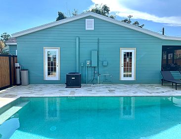 Vakantiehuis Ruhiges Zimmer mit tropischem Pool und Strandzu