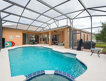 Vakantiehuis in Davenport mit großem Pool