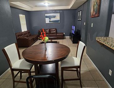 Vakantiehuis Ferienvilla "Schickes wunderbares Haus"