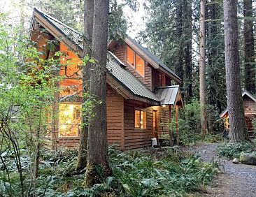 Vakantiehuis Gemütliche Zedernhütte mit Whirlpool