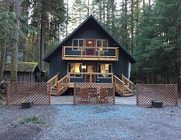 Vakantiehuis Hütte im Landhausstil mit Whirlpool und Hausti