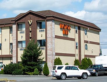 Village Inn &amp; Suites Marysville