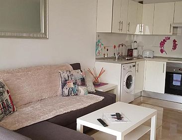 Paradise Club L28 &amp; L29