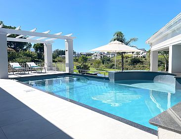 Vakantiehuis in Bos En Dal mit Großer Terrasse