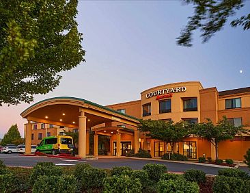 Courtyard Medford Airport