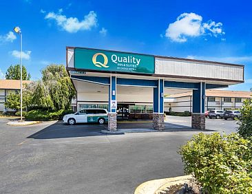 Quality Inn &amp; Suites Medford Airport