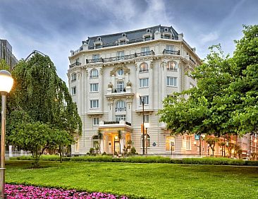 Hotel Carlton