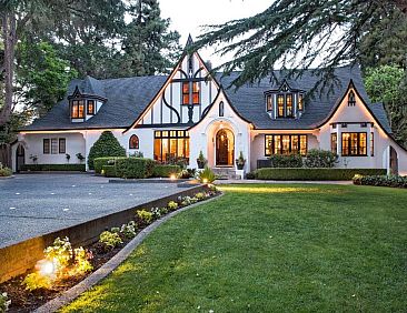 Candlelight Inn Napa Valley