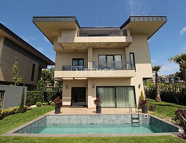 Vrijstaande woning in Beylikdüzü