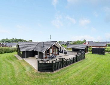 Vakantiehuis &quot;Chermeine&quot; - 1.2km to the fjord