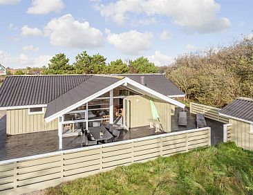 Vakantiehuis "Nanne" - 1km from the sea