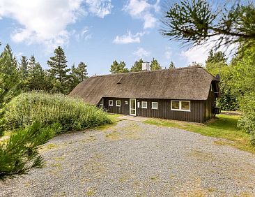 Vakantiehuis "Ellanor" - 1km from the sea