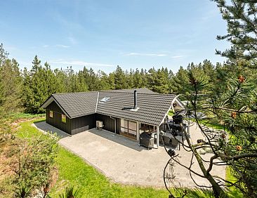 Vakantiehuis "Razmo" - 2.5km from the sea