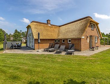 Vakantiehuis "Sondra" -  from the sea