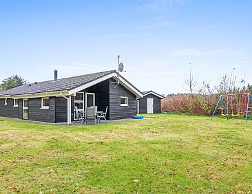 Vakantiehuis "Aviaja" - 12km from the sea