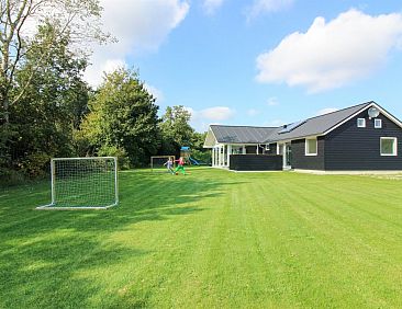 Vakantiehuis "Sada" - 12km from the sea