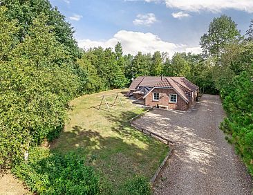 Vakantiehuis "Friederk" - 12km from the sea