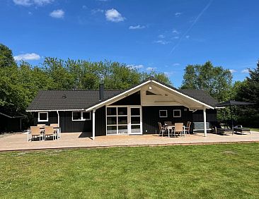 Vakantiehuis "Tyki" - 12km from the sea