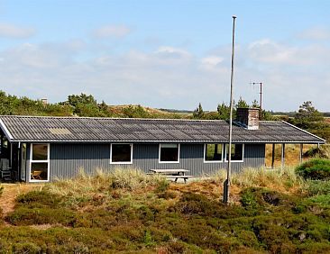 Vakantiehuis "Elsa" - 700m from the sea