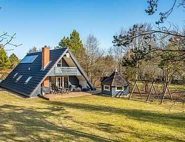 Vakantiehuis "Hannele" - 10km from the sea