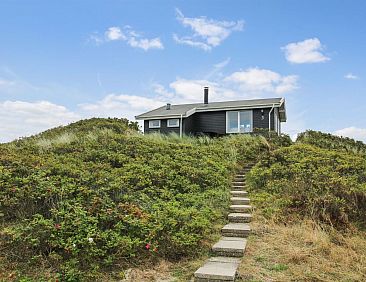 Vakantiehuis "Ami" - 200m from the sea