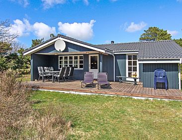 Vakantiehuis "Arnetta" - 1.5km from the sea