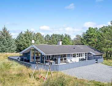 Vakantiehuis "Birgita" - 700m from the sea