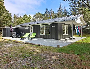 Vakantiehuis "Dika" - 1km from the sea