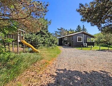 Vakantiehuis "Hannu" - 900m from the sea