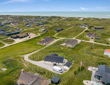 Vakantiehuis "Elfi" - 700m from the sea
