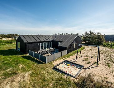 Vakantiehuis "Agnes" - 900m from the sea