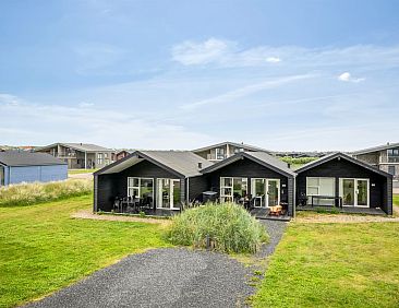 Vakantiehuis "Svane" - 1.2km from the sea