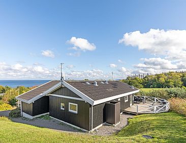 Vakantiehuis "Tjelle" - 300m from the sea